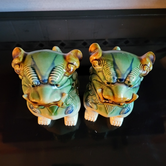 Pair of Chinese Polychrome Ceramic Glaze Foo Dogs - Picture 10 of 16